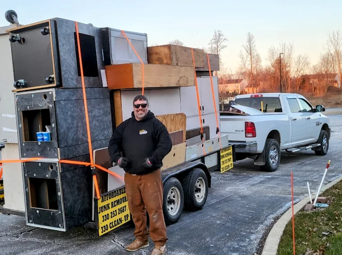 Donation, Recycling, and Responsible Furniture Disposal in Cuyahoga Falls